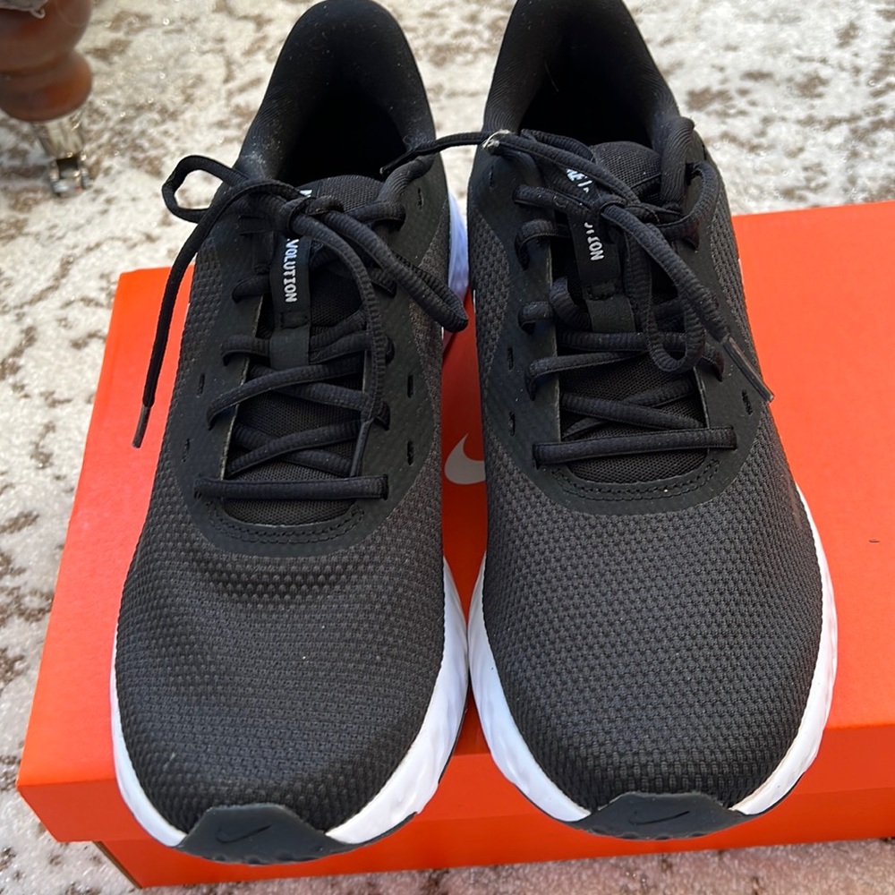Nike air zoom sneakers